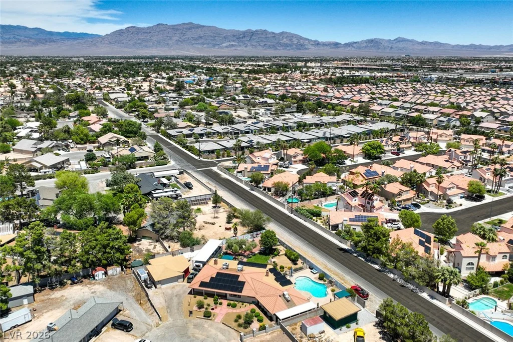 7520 Florine, Las Vegas, NV 89129