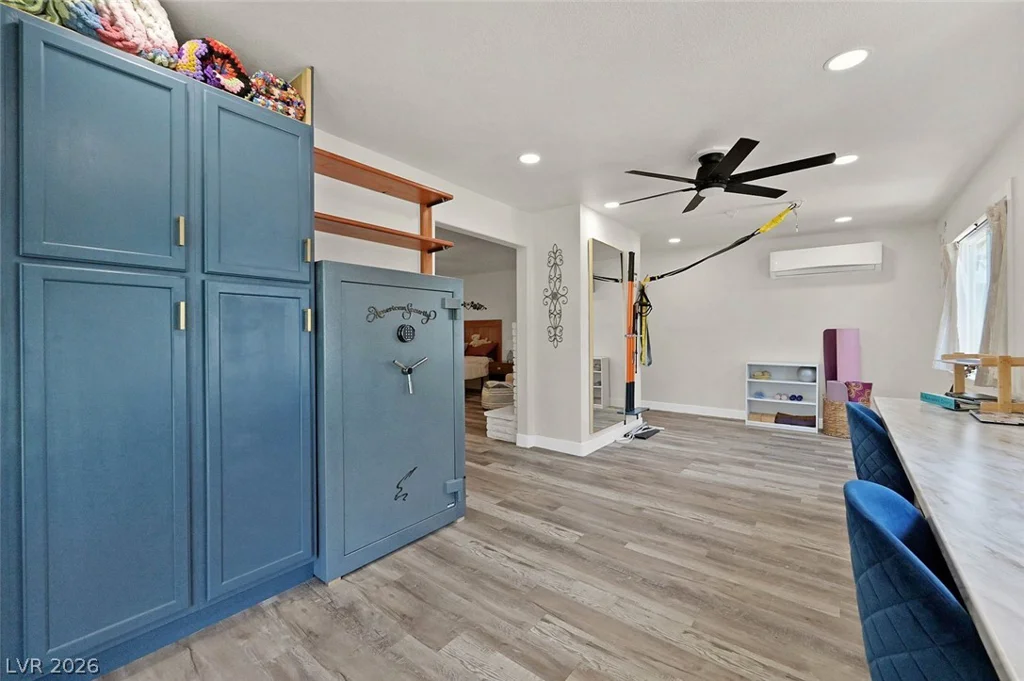 7520 Florine, Las Vegas, NV 89129