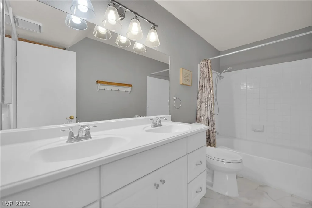 7570 Flamingo, Las Vegas, NV 89147