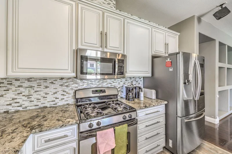 6607 McKinley Summit, Las Vegas, NV 89110