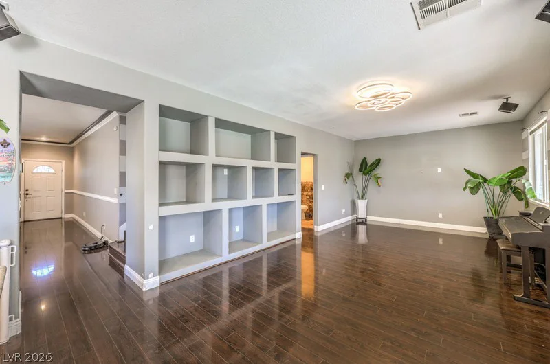 6607 McKinley Summit, Las Vegas, NV 89110