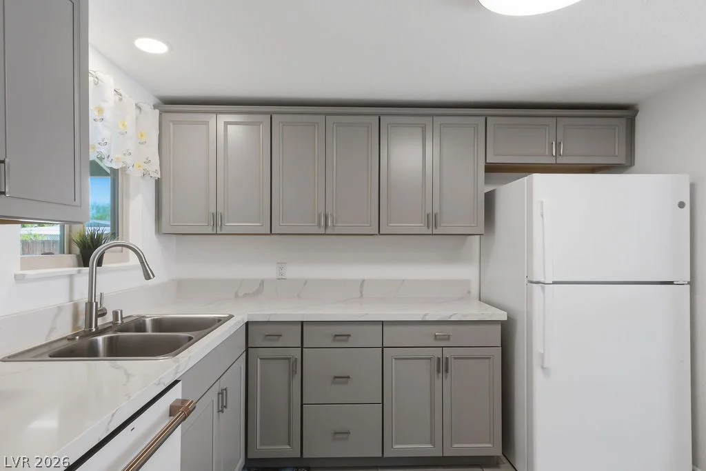 924 Niblick, Las Vegas, NV 89108