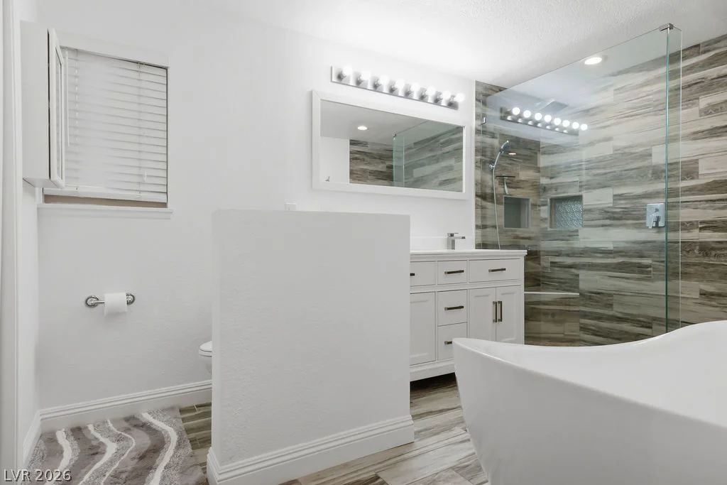 924 Niblick, Las Vegas, NV 89108