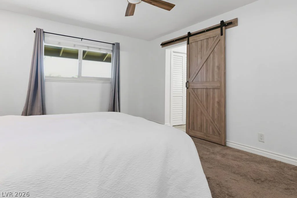 924 Niblick, Las Vegas, NV 89108