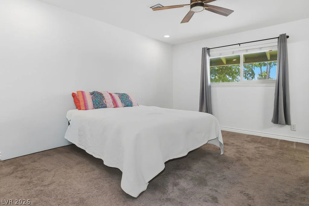 924 Niblick, Las Vegas, NV 89108