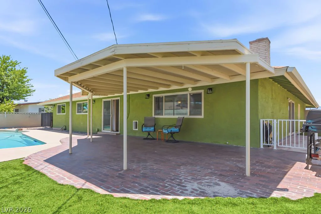 924 Niblick, Las Vegas, NV 89108
