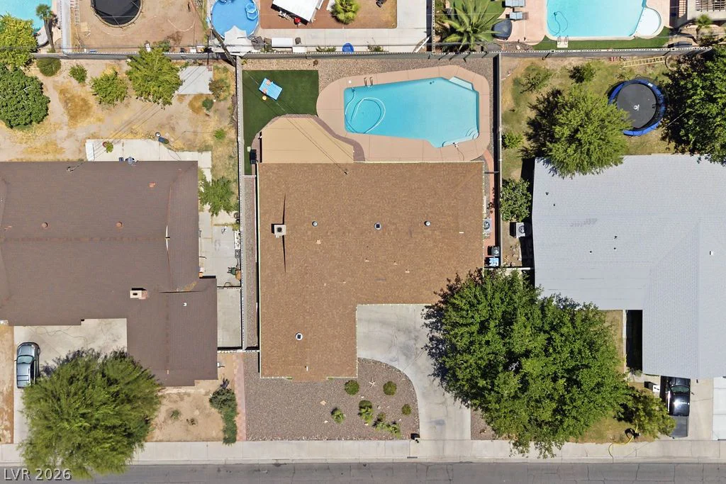 924 Niblick, Las Vegas, NV 89108