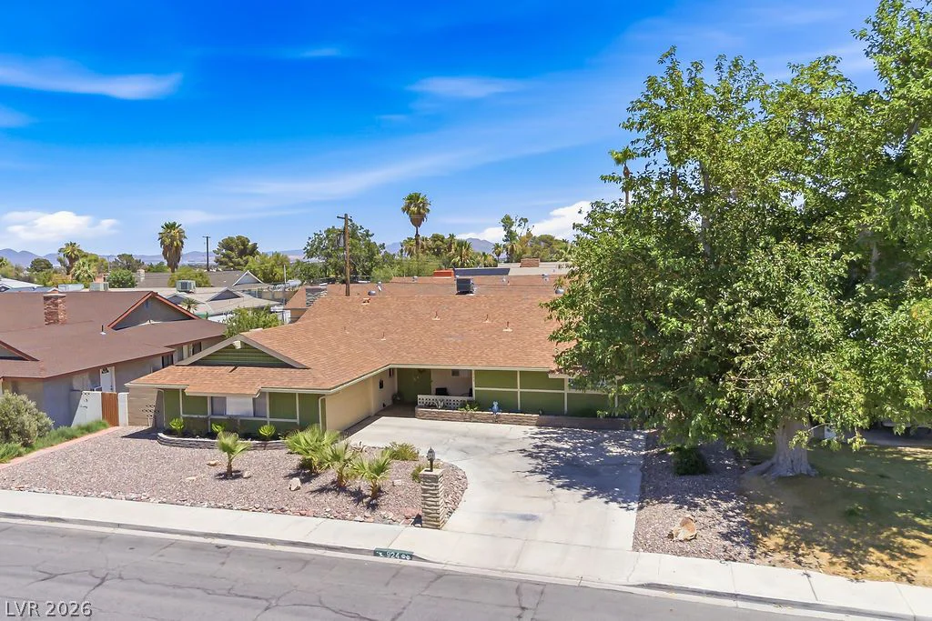 924 Niblick, Las Vegas, NV 89108