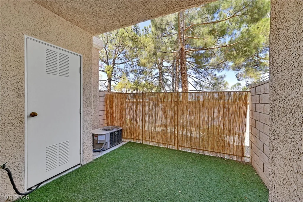 251 Green Valley, Henderson, NV 89012