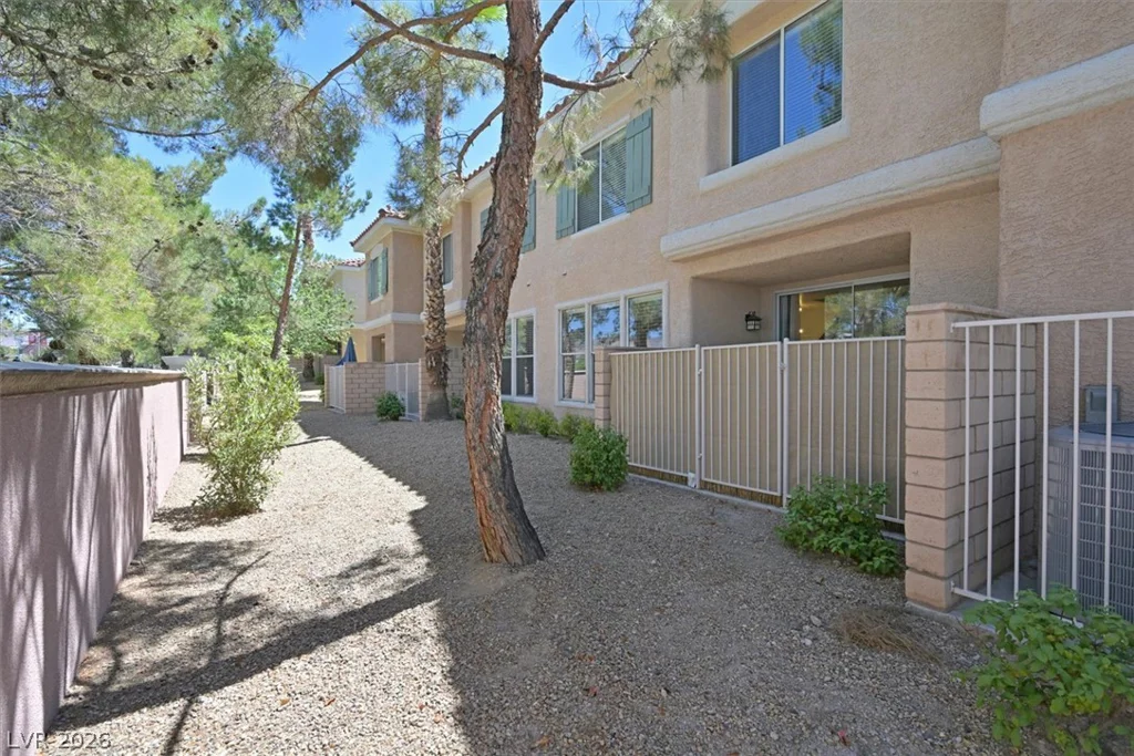 251 Green Valley, Henderson, NV 89012