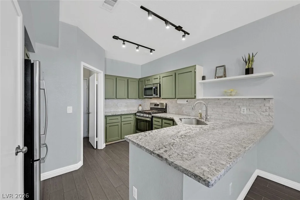 251 Green Valley, Henderson, NV 89012
