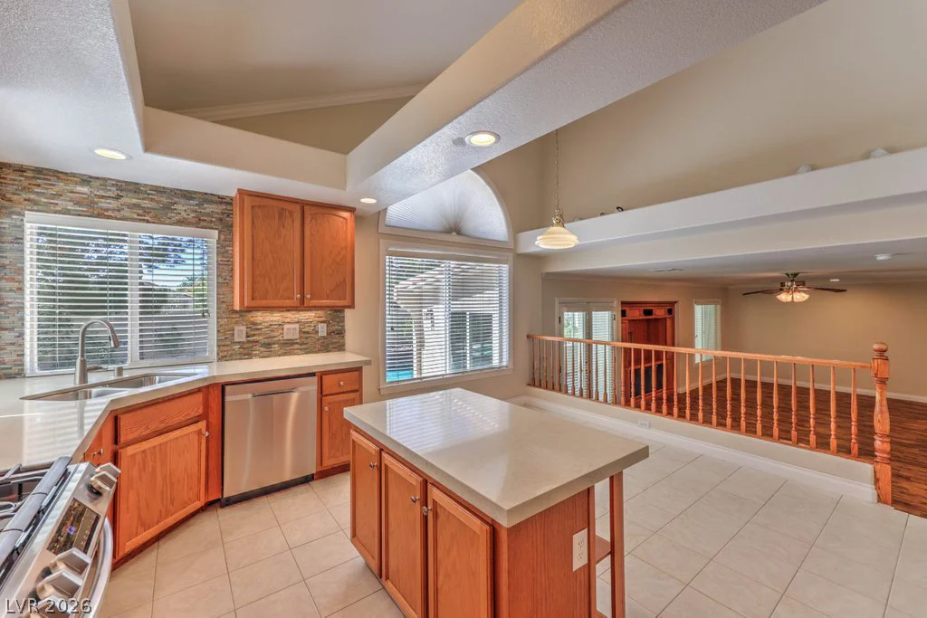 9825 Ocotillo Falls, Las Vegas, NV 89148