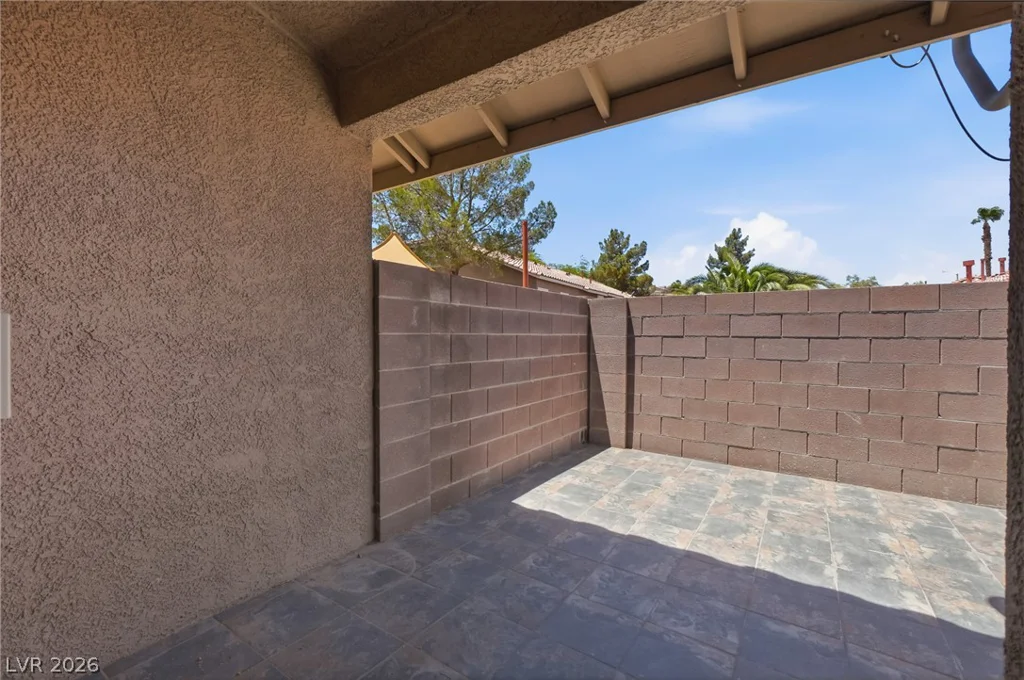 379 Blanca Springs, Henderson, NV 89014