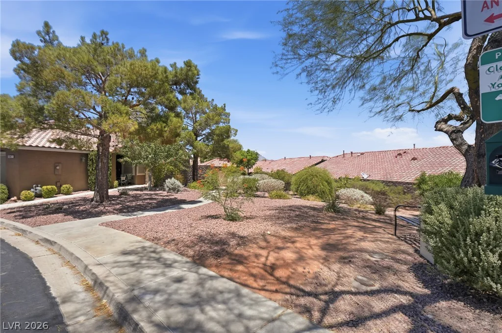 379 Blanca Springs, Henderson, NV 89014