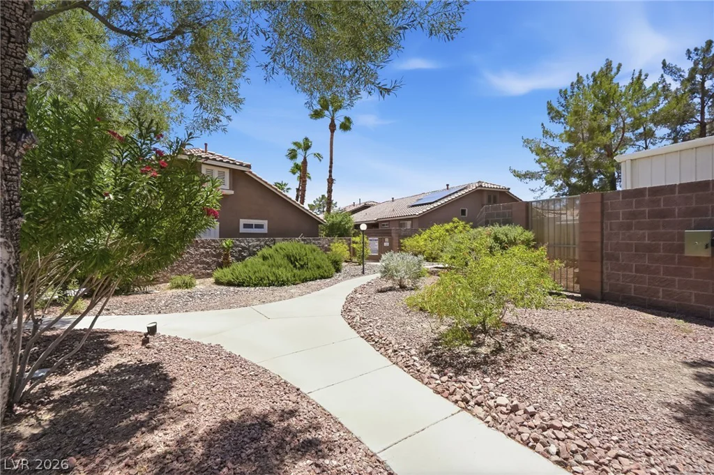 379 Blanca Springs, Henderson, NV 89014