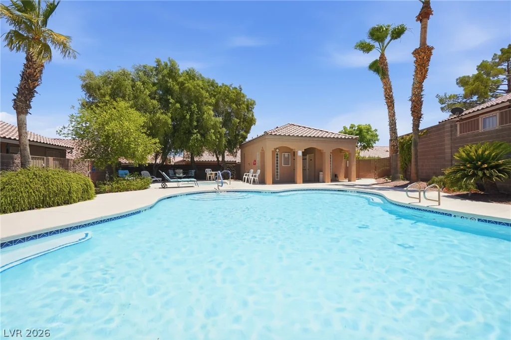 379 Blanca Springs, Henderson, NV 89014