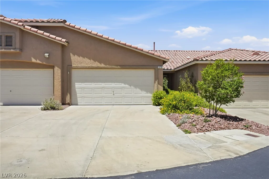 379 Blanca Springs, Henderson, NV 89014
