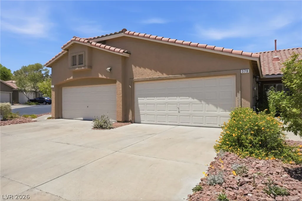 379 Blanca Springs, Henderson, NV 89014
