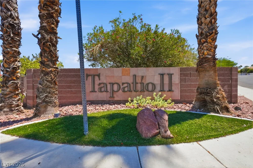 379 Blanca Springs, Henderson, NV 89014