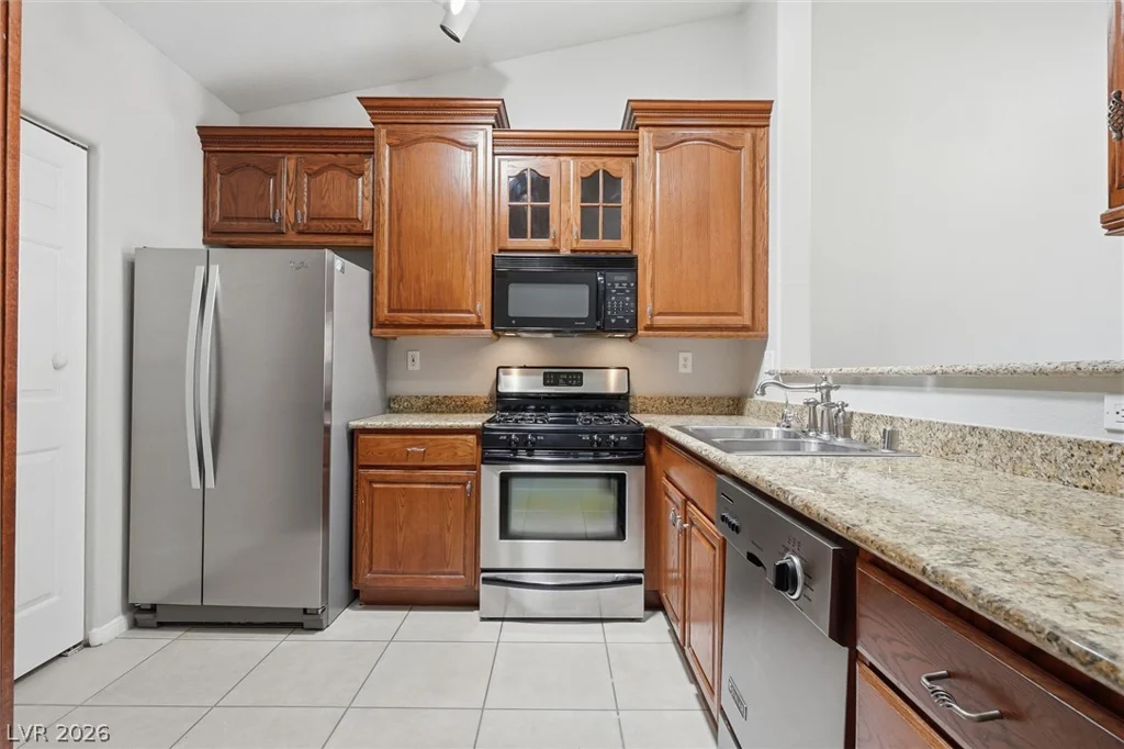 379 Blanca Springs, Henderson, NV 89014