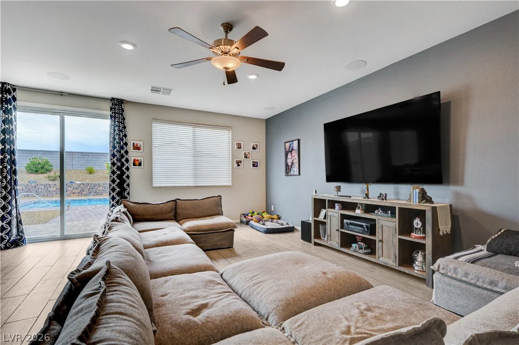 1526 Quail Vista, Logandale, NV 89021
