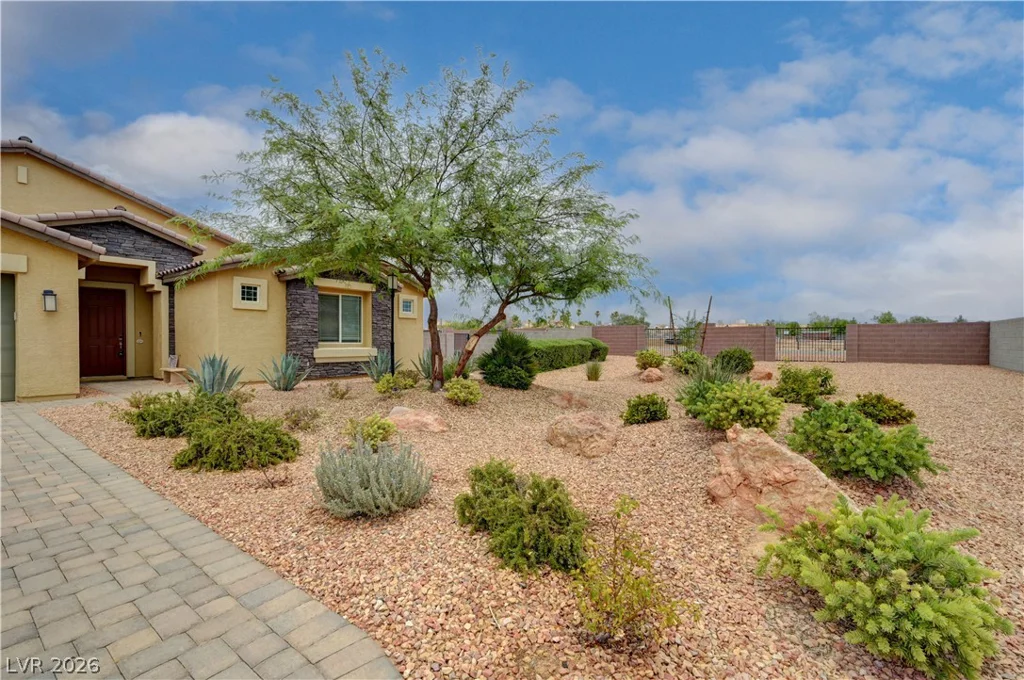 1526 Quail Vista, Logandale, NV 89021