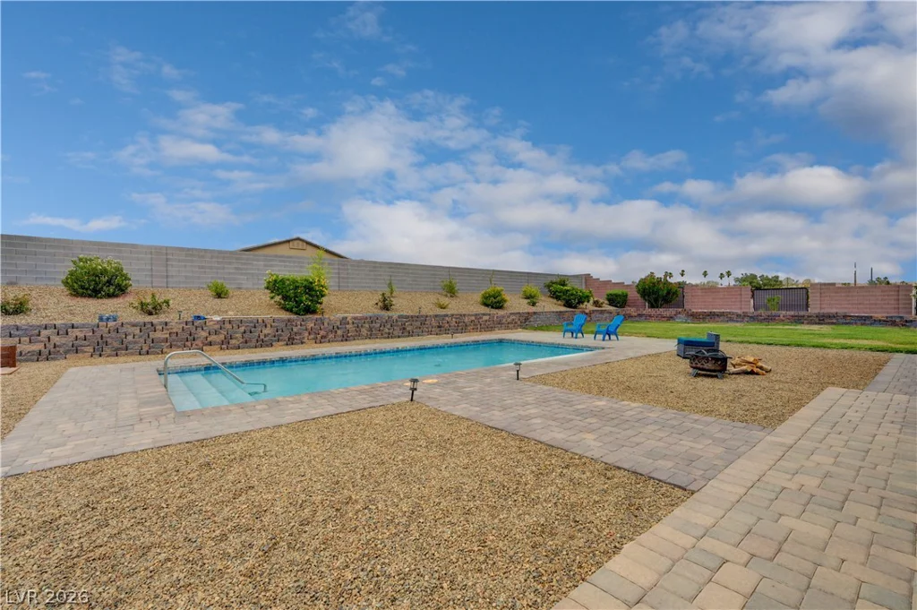 1526 Quail Vista, Logandale, NV 89021