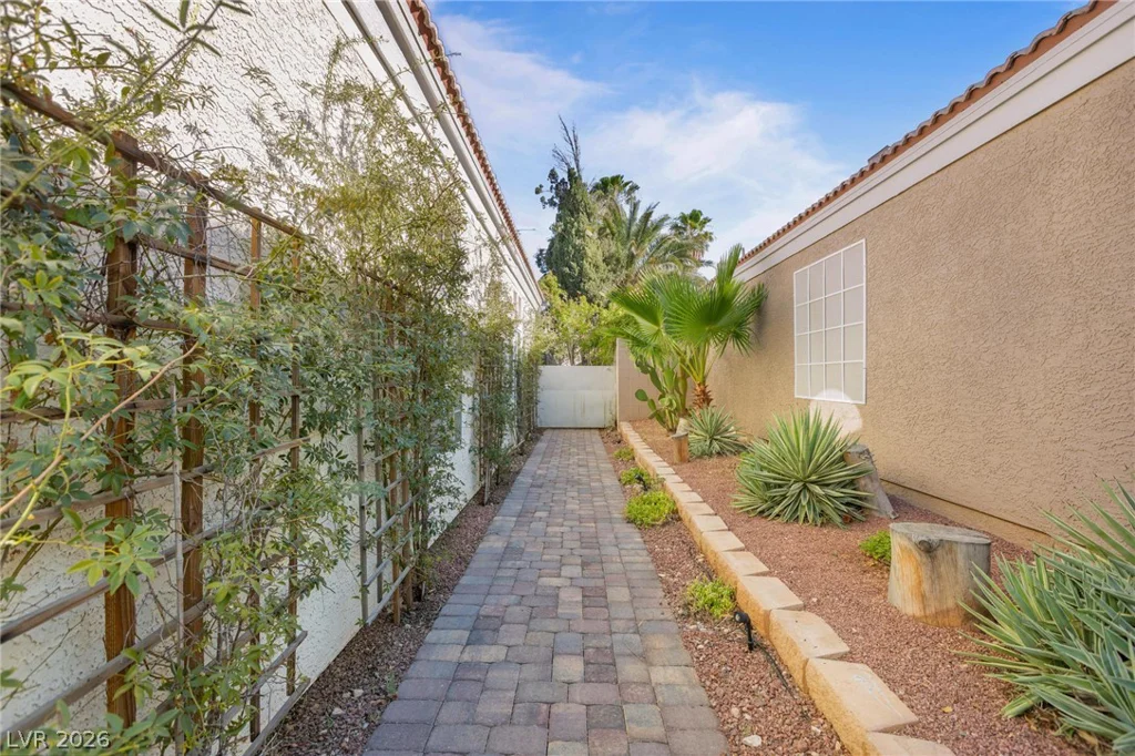 7905 Turtle Cove, Las Vegas, NV 89128