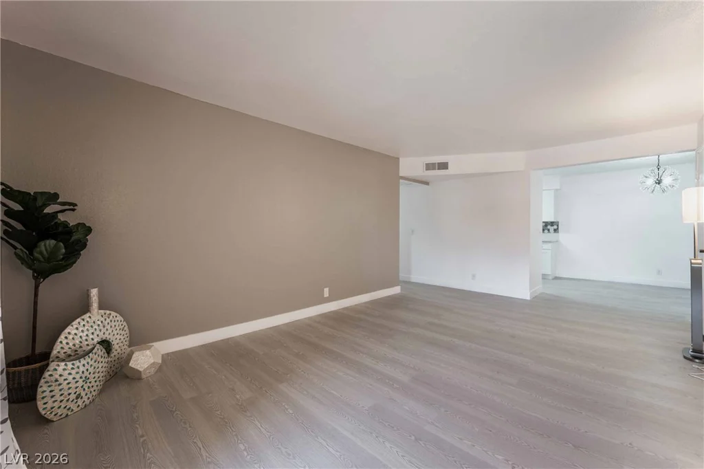 3151 Soaring Gulls, Las Vegas, NV 89128