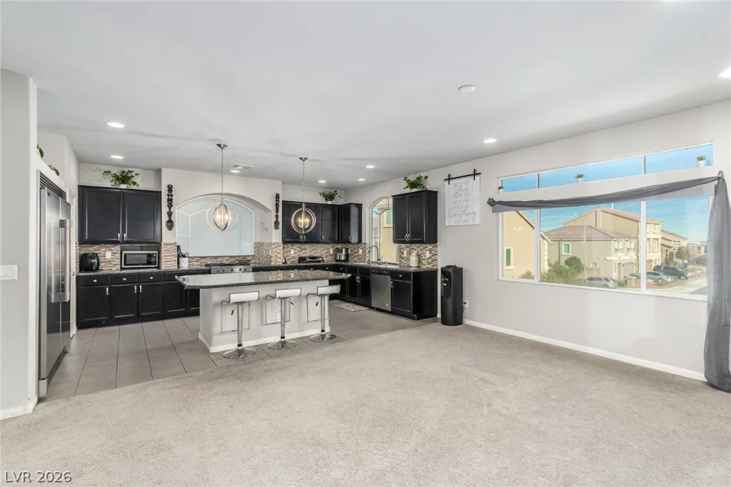 10176 Cascadia Creek, Las Vegas, NV 89141
