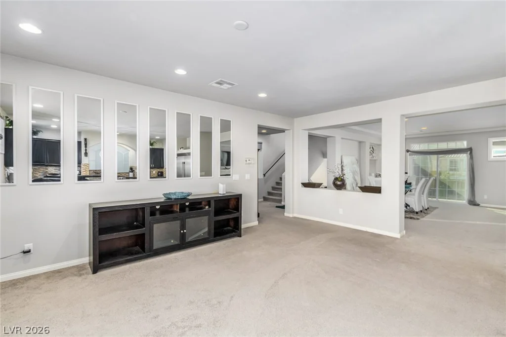 10176 Cascadia Creek, Las Vegas, NV 89141