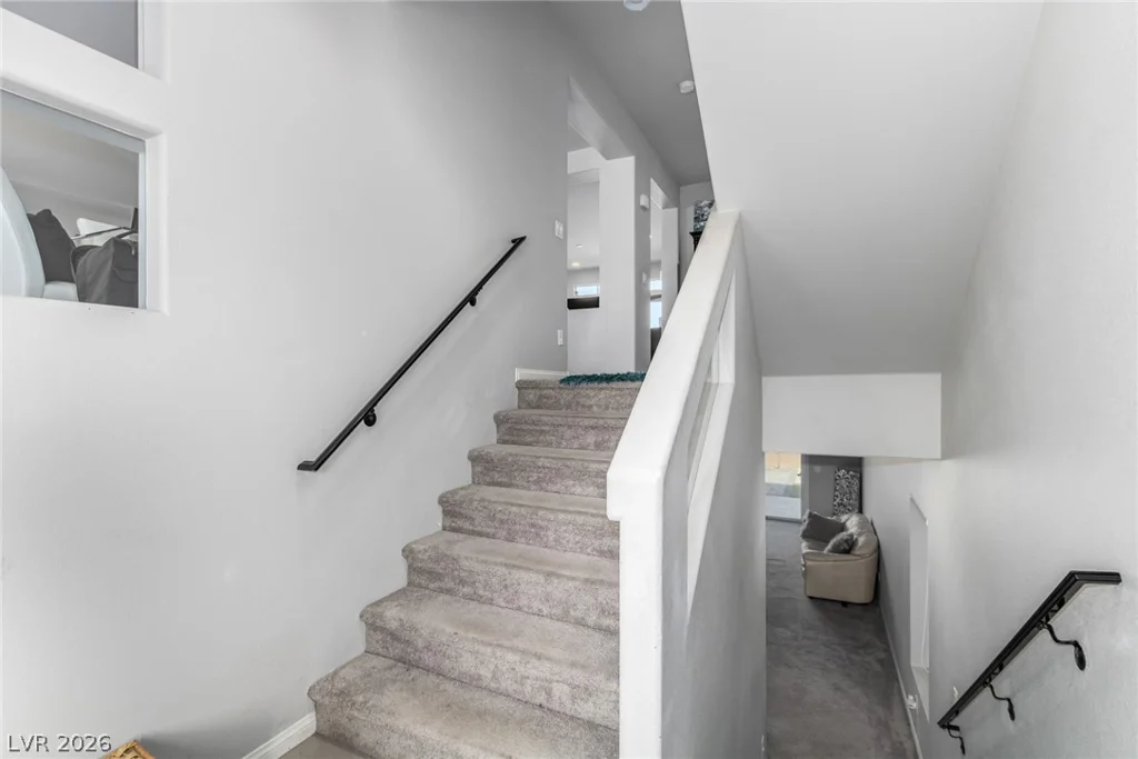 10176 Cascadia Creek, Las Vegas, NV 89141