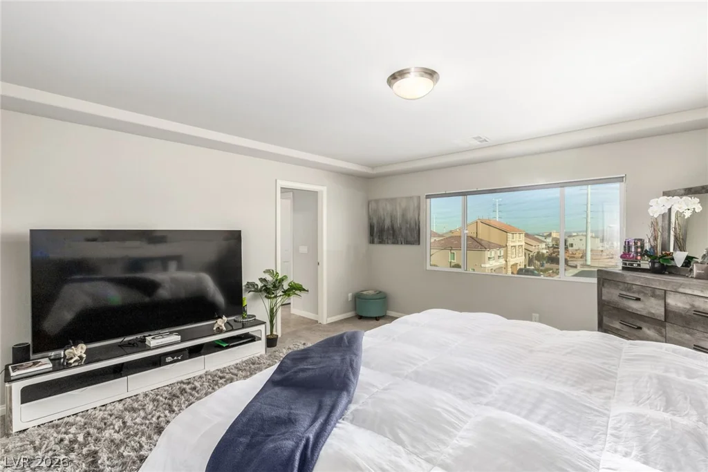 10176 Cascadia Creek, Las Vegas, NV 89141