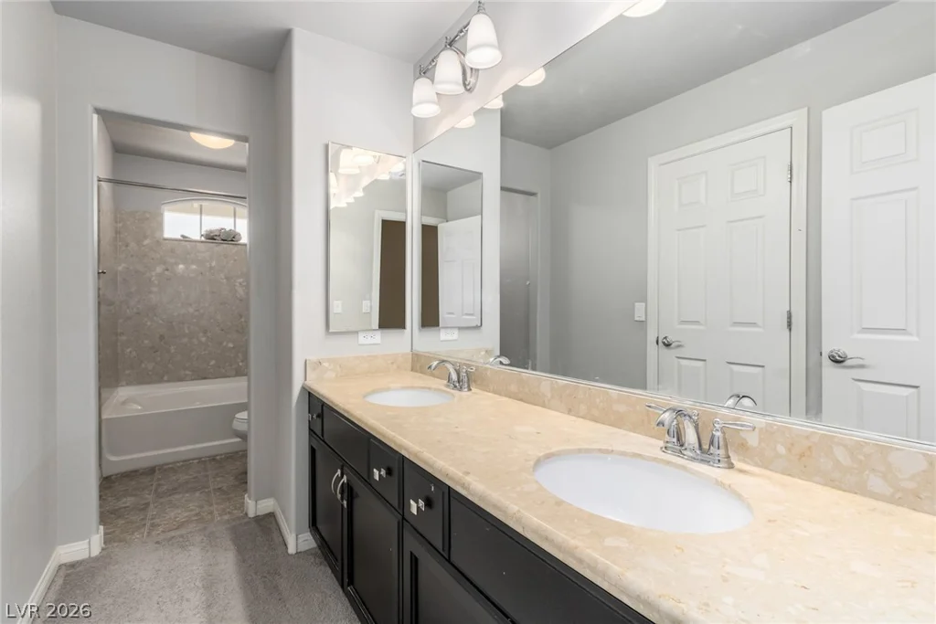 10176 Cascadia Creek, Las Vegas, NV 89141