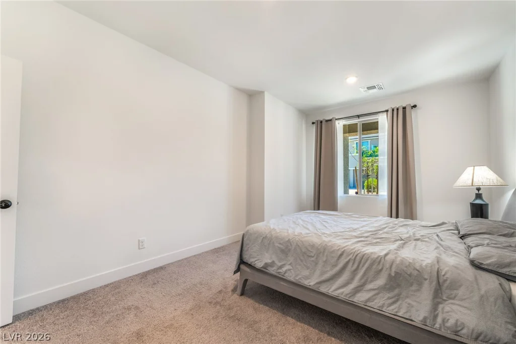 10114 Kettle Valley, Las Vegas, NV 89141