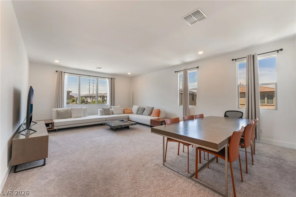 10114 Kettle Valley, Las Vegas, NV 89141