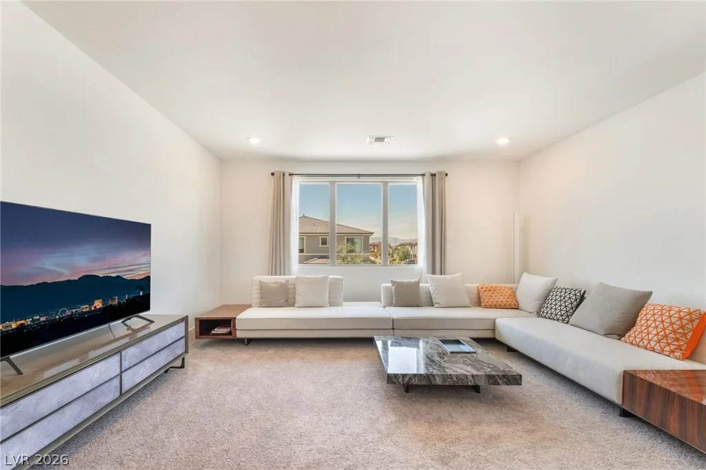 10114 Kettle Valley, Las Vegas, NV 89141
