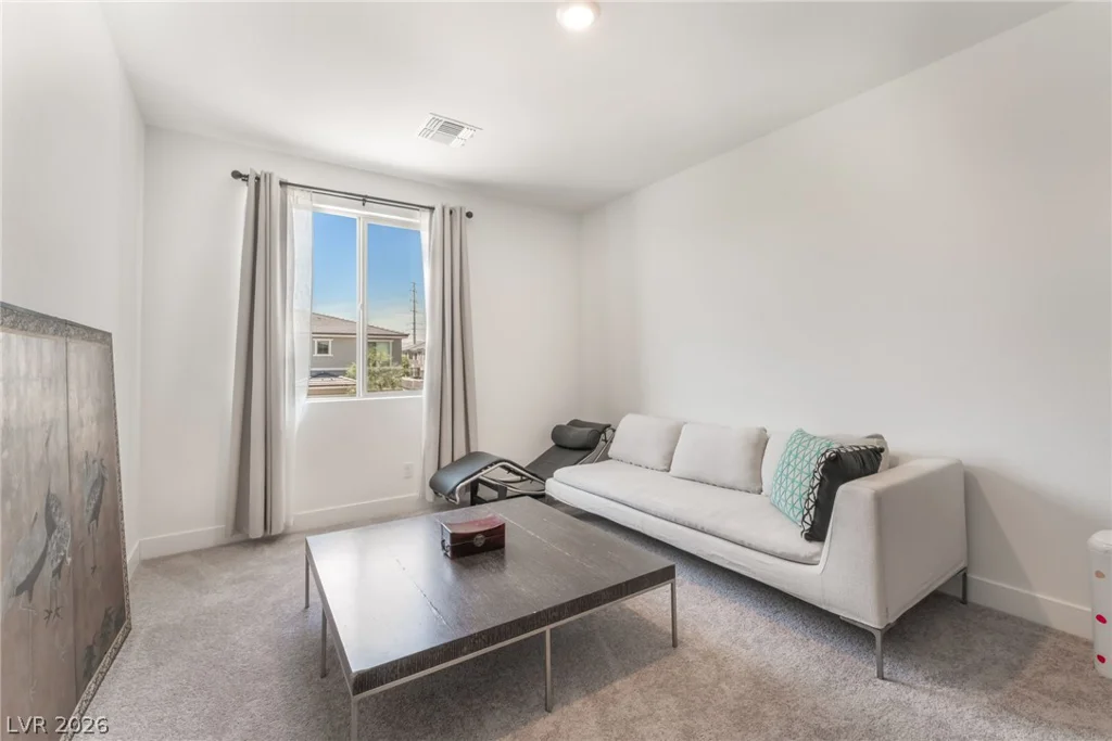 10114 Kettle Valley, Las Vegas, NV 89141