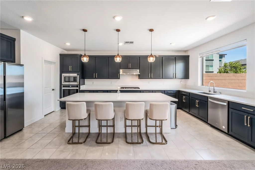 10114 Kettle Valley, Las Vegas, NV 89141