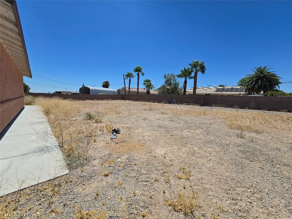 5785 Russell, Las Vegas, NV 89118