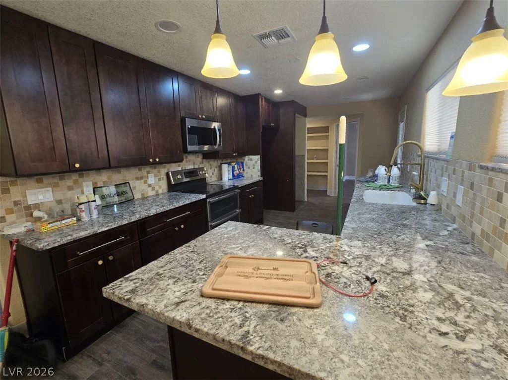 5785 Russell, Las Vegas, NV 89118