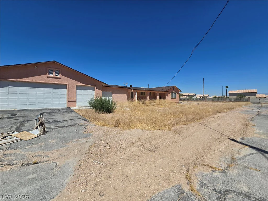 5785 Russell, Las Vegas, NV 89118