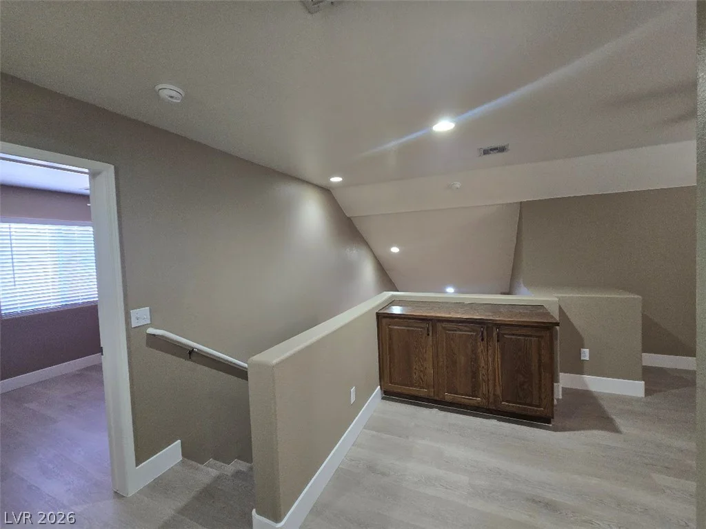 9882 Travis Lake, Las Vegas, NV 89148