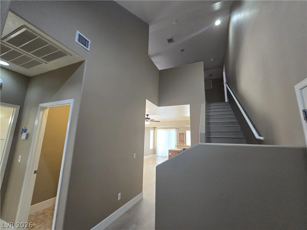 9882 Travis Lake, Las Vegas, NV 89148
