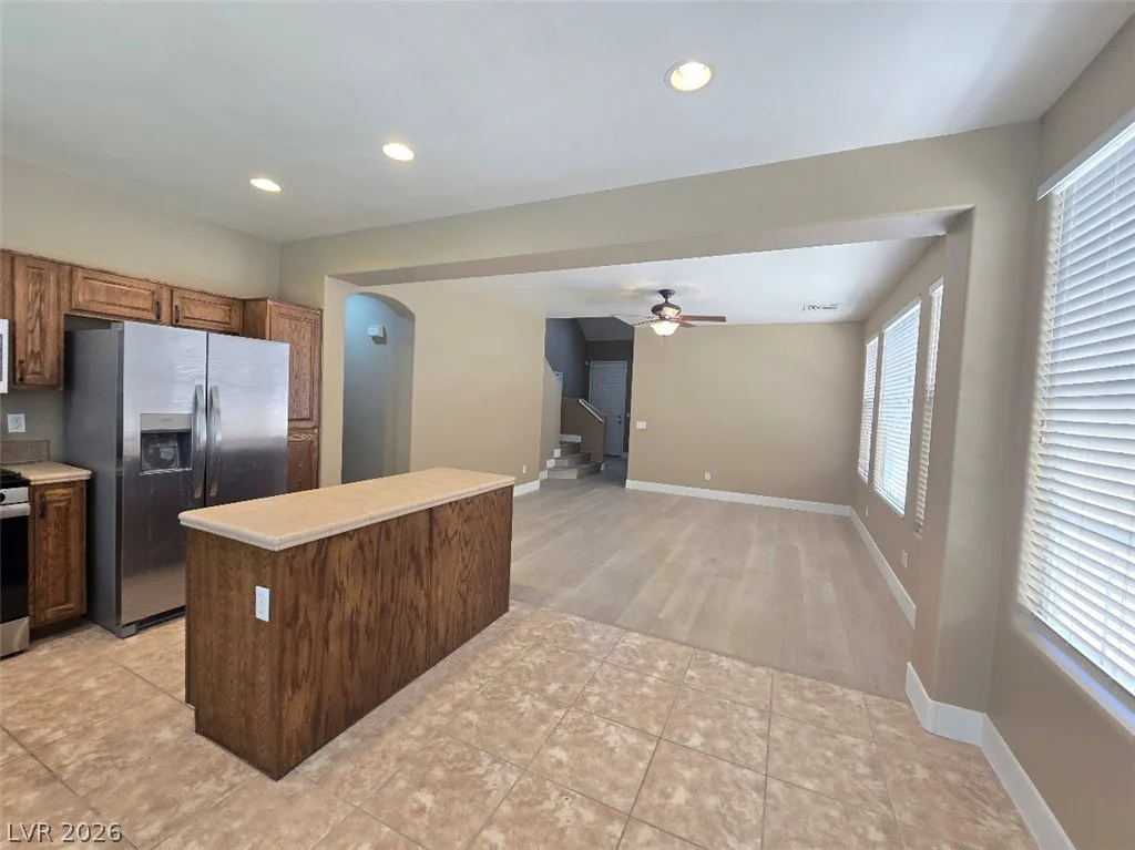 9882 Travis Lake, Las Vegas, NV 89148