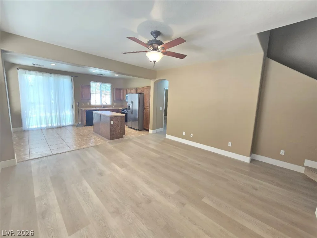 9882 Travis Lake, Las Vegas, NV 89148