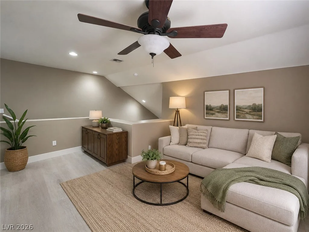 9882 Travis Lake, Las Vegas, NV 89148