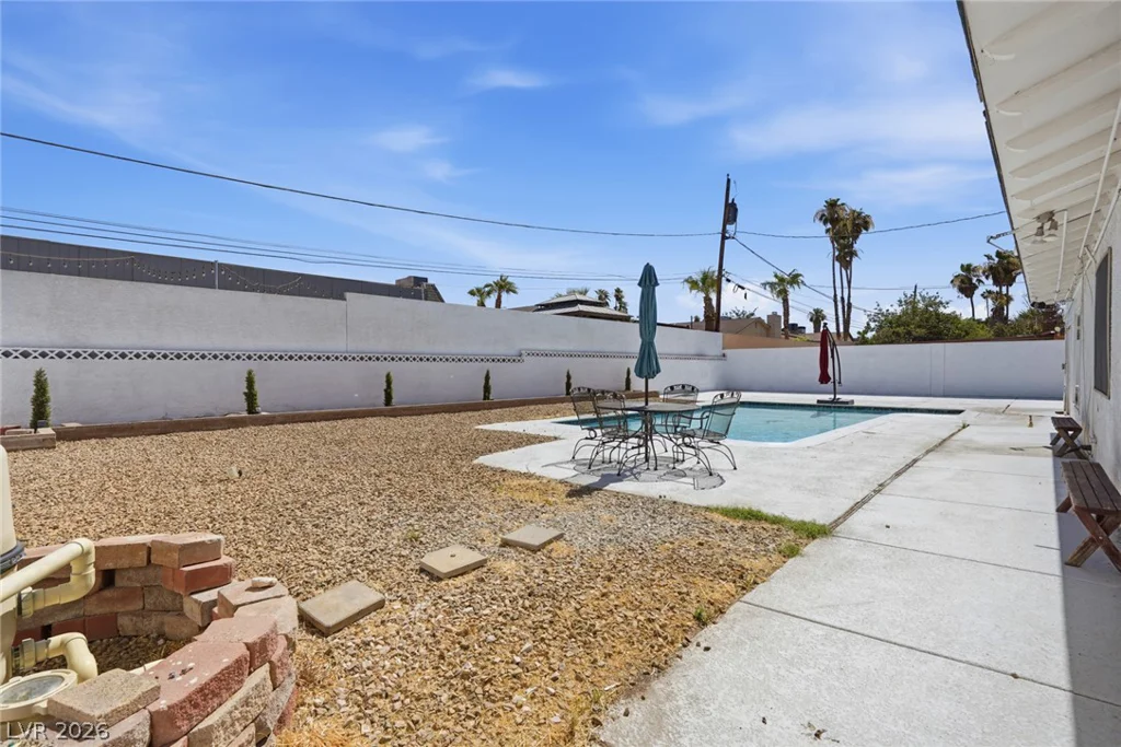 3719 Cherokee, Las Vegas, NV 89121