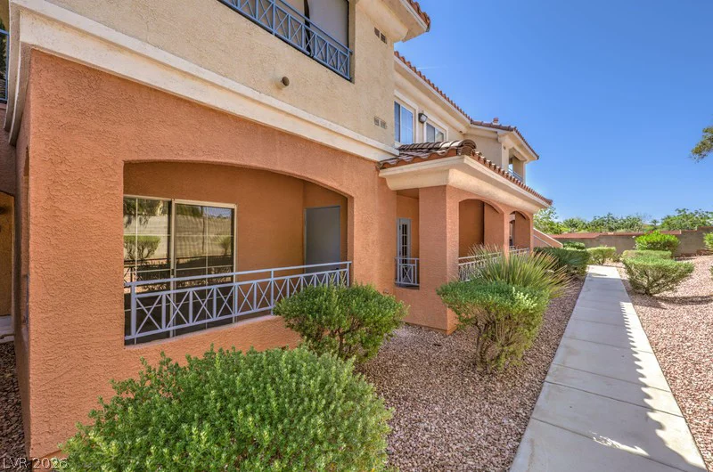 10553 Pine Glen, Las Vegas, NV 89144