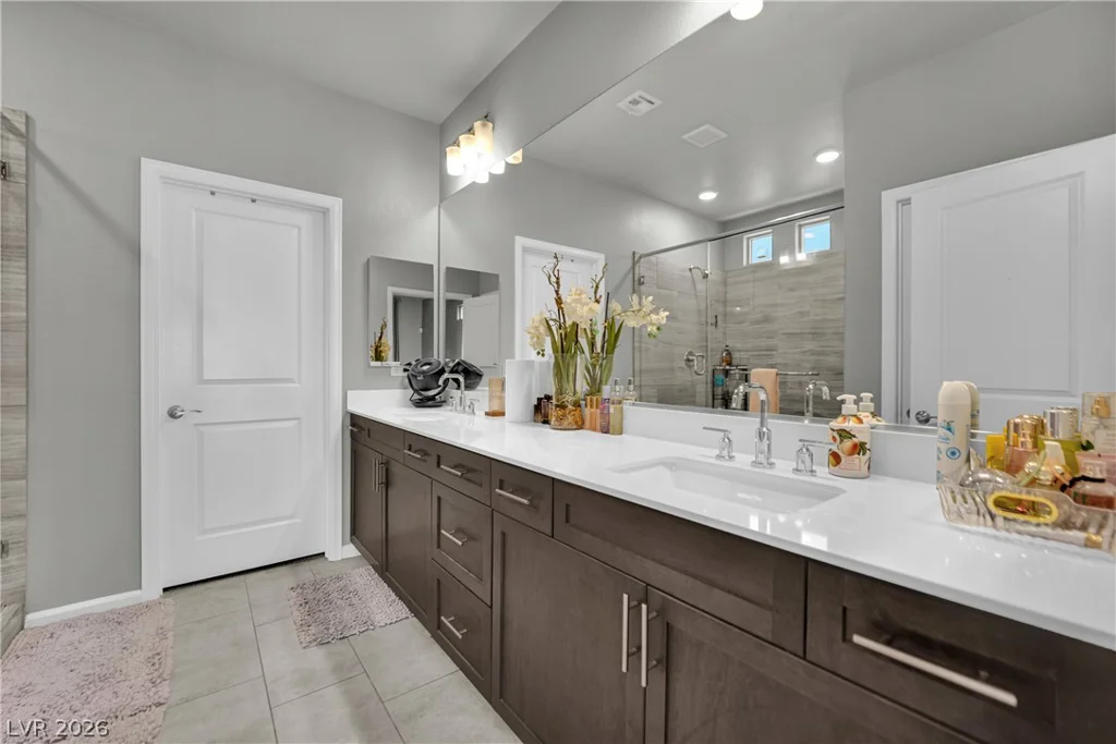 8664 Indigo Spring, Las Vegas, NV 89139